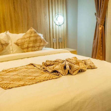 Ojaja Suites By Perennia Ακούρ Εξωτερικό φωτογραφία