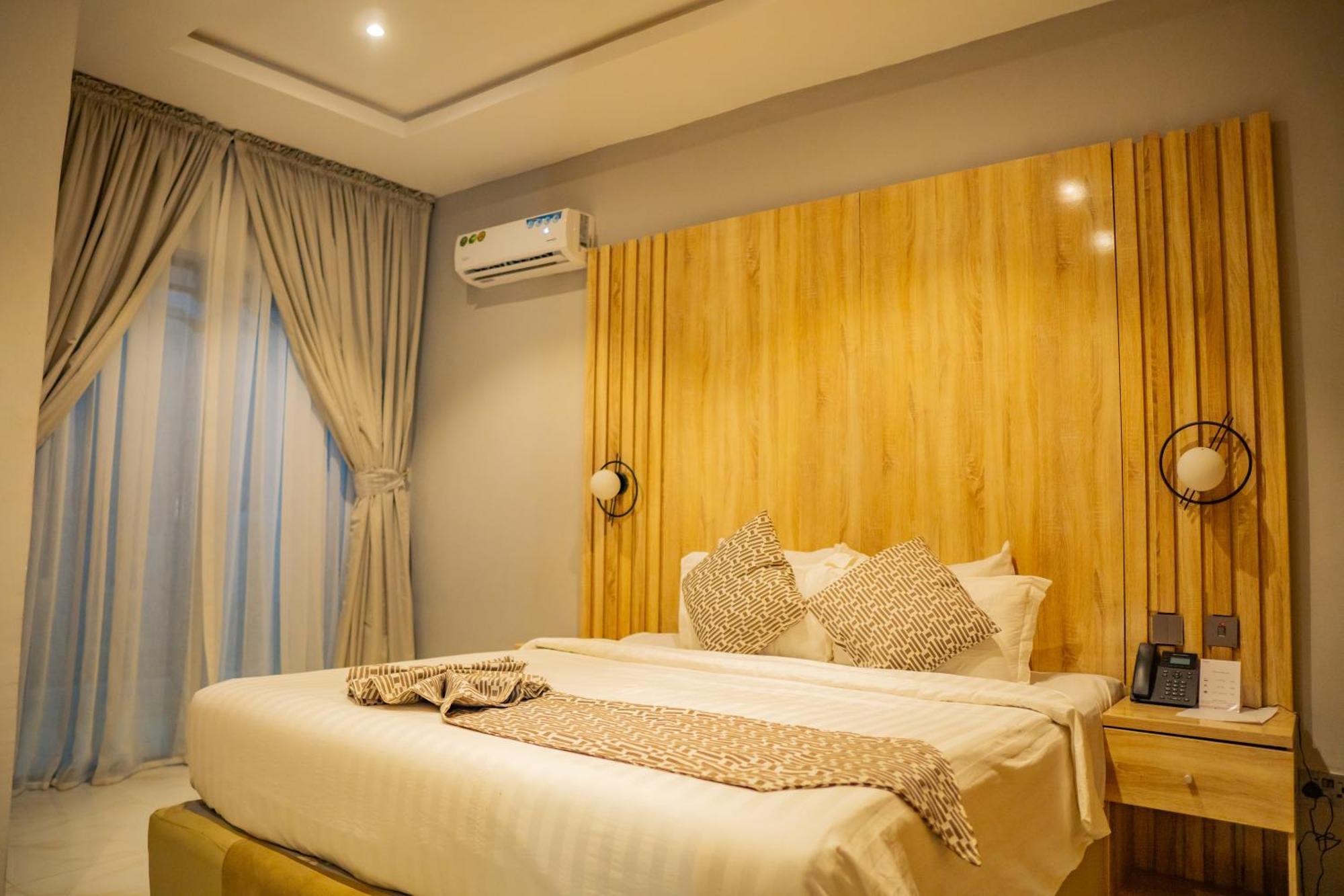 Ojaja Suites By Perennia Ακούρ Εξωτερικό φωτογραφία