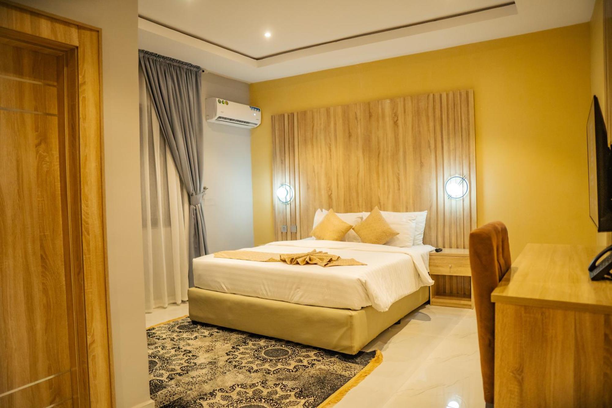 Ojaja Suites By Perennia Ακούρ Εξωτερικό φωτογραφία