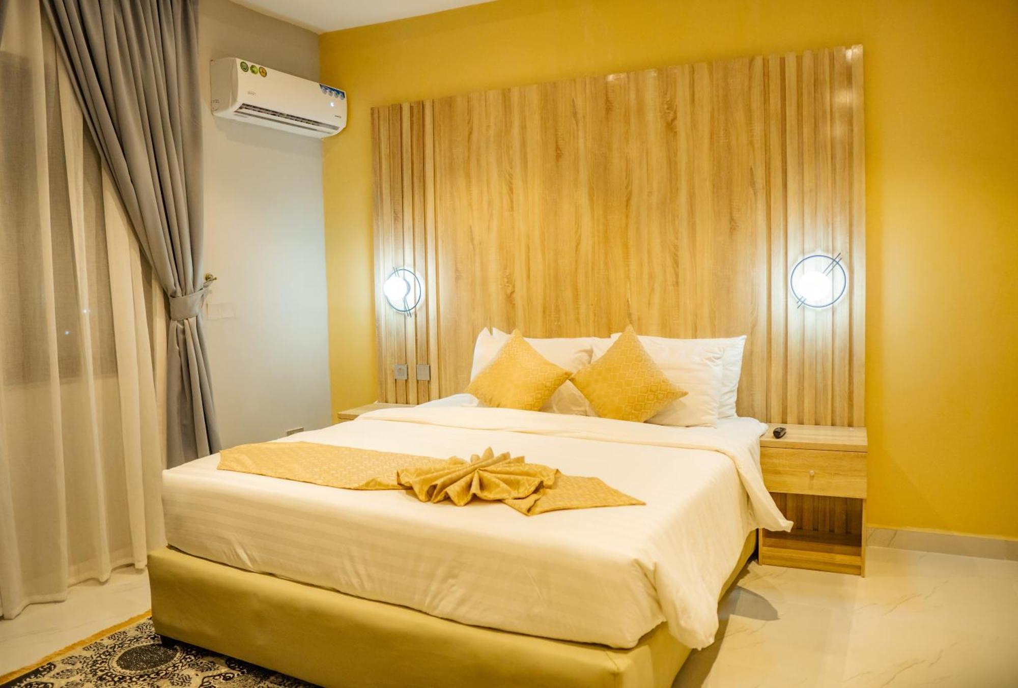 Ojaja Suites By Perennia Ακούρ Εξωτερικό φωτογραφία