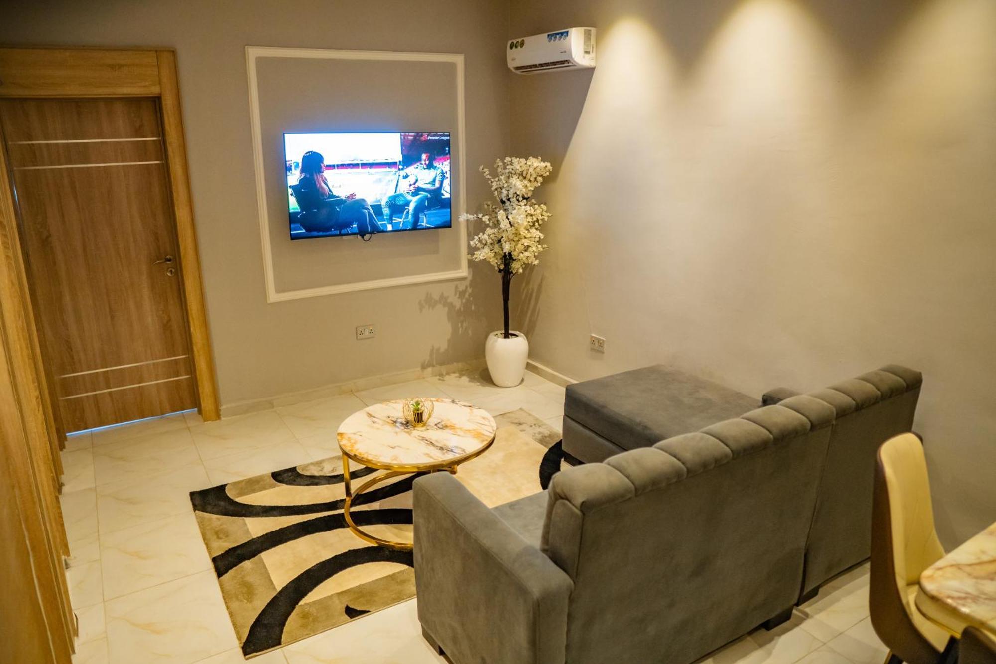 Ojaja Suites By Perennia Ακούρ Εξωτερικό φωτογραφία