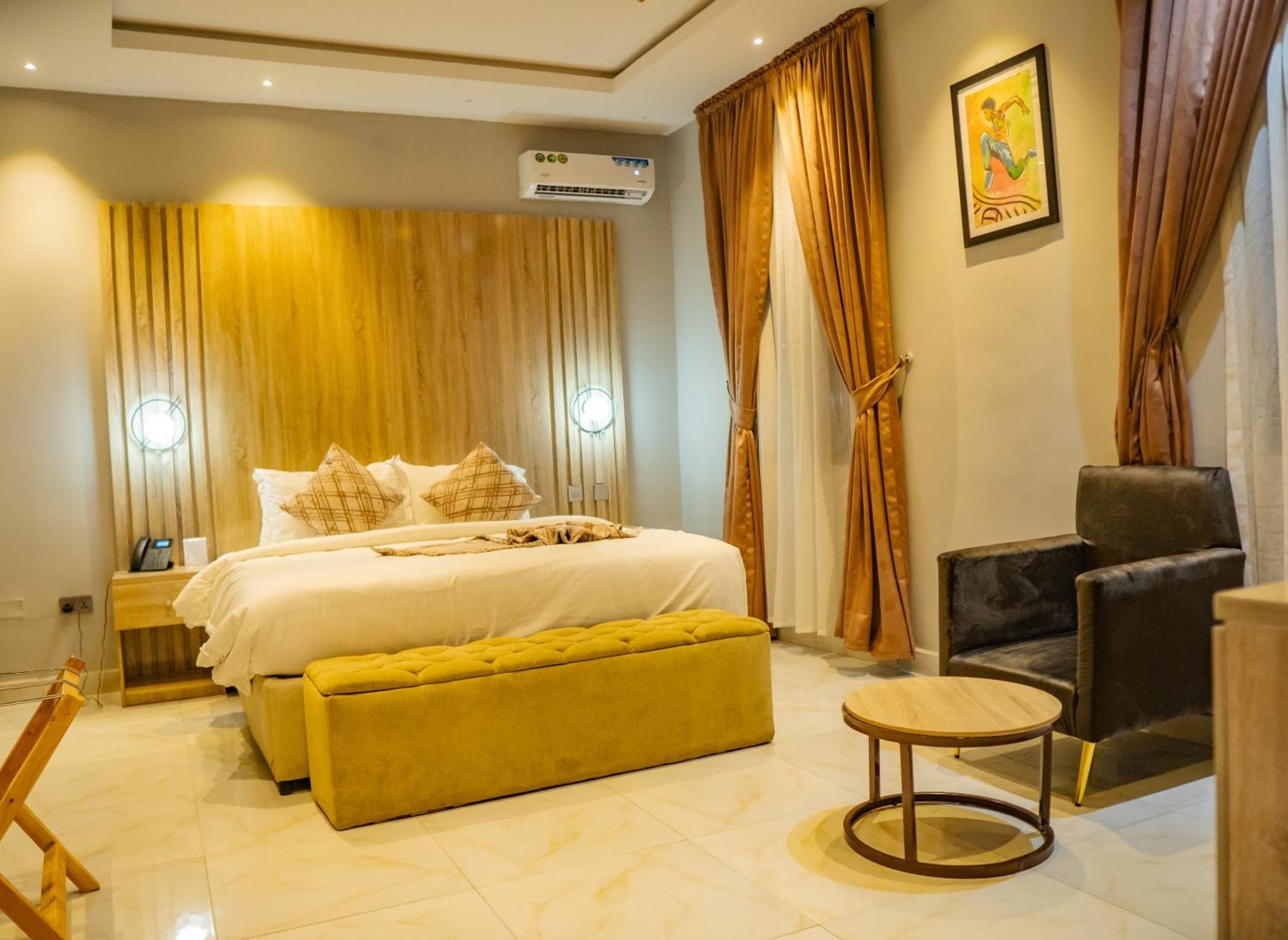 Ojaja Suites By Perennia Ακούρ Εξωτερικό φωτογραφία