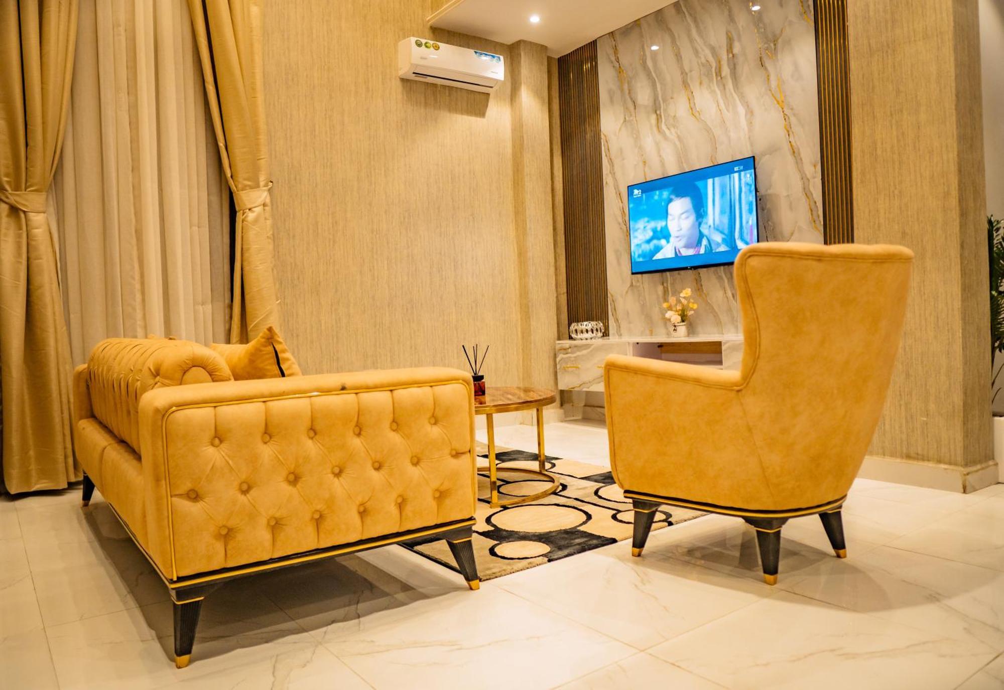 Ojaja Suites By Perennia Ακούρ Εξωτερικό φωτογραφία